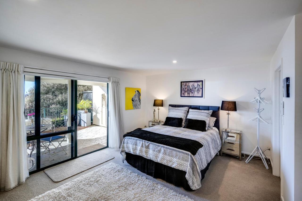 Maison Blue - Chic Garden Apartment Napier Luaran gambar